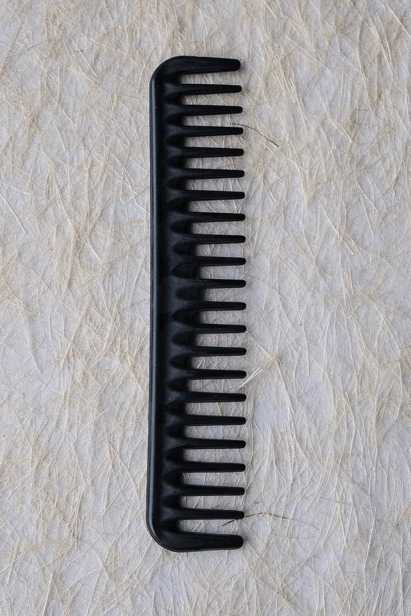 WIDE TOOTH COMB